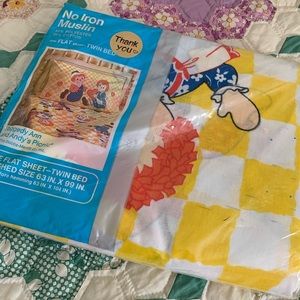 Raggedy Ann and Andy Twin flat sheet Never opened VINTAGE